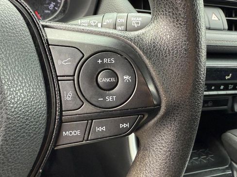 Certified 2021 Toyota RAV4 XLE Premium image 20