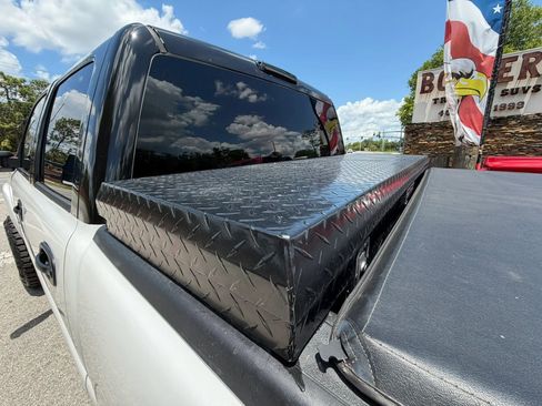 Used 2007 Chevrolet Silverado 3500 LT w/ Heavy-Duty Power Package AWD/4WD image 44