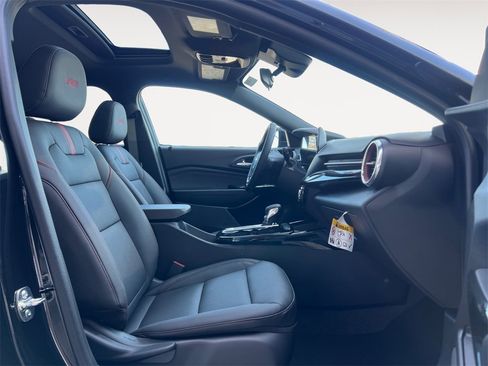 New 2026 Chevrolet Trax RS w/ Sunroof Package image 15