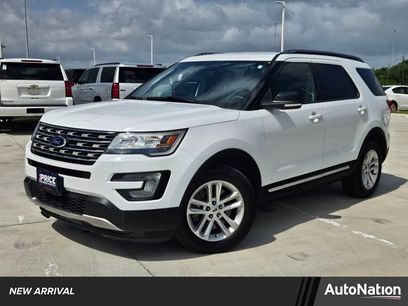 Used 2017 Ford Explorer XLT