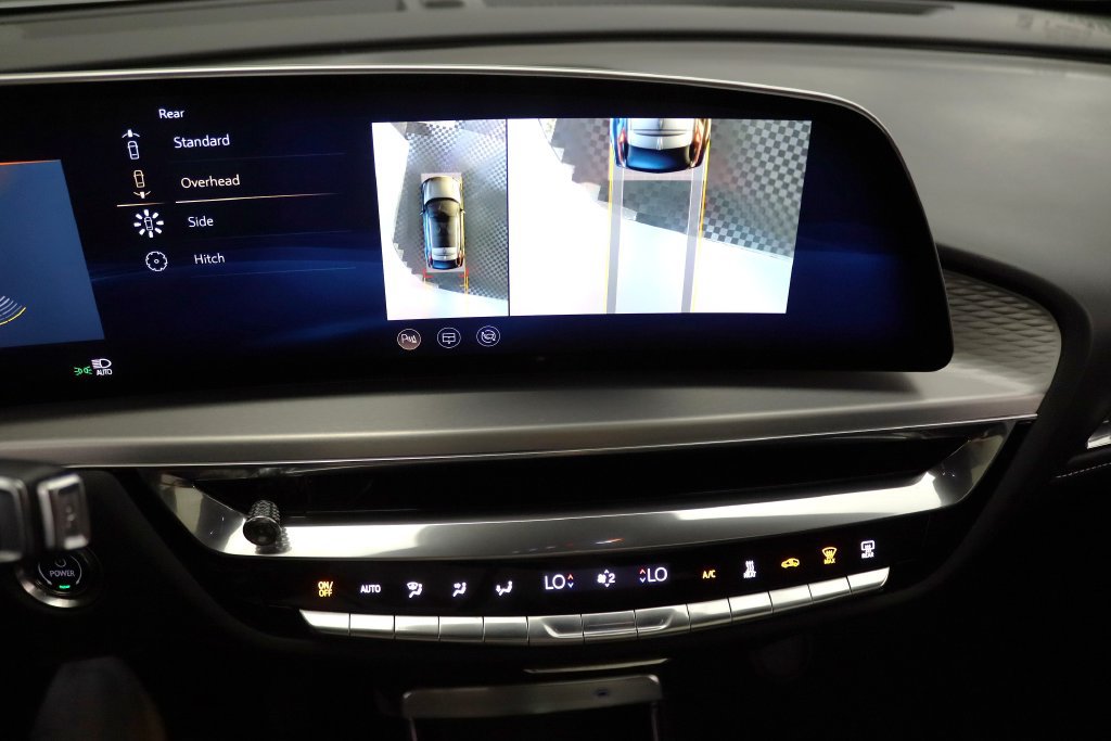 Certified 2024 Cadillac Lyriq Sport AWD/4WD image 33