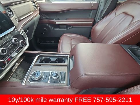 Used 2022 Ford Expedition Limited image 13