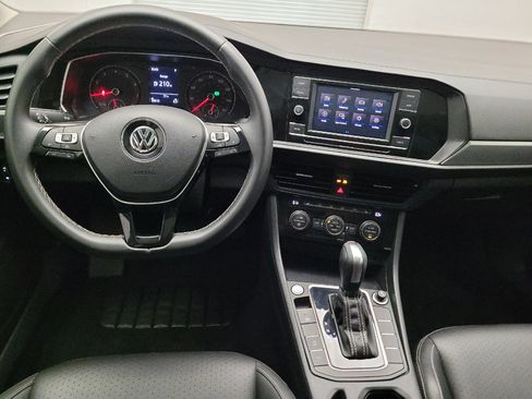 Used 2021 Volkswagen Jetta SE FWD image 22