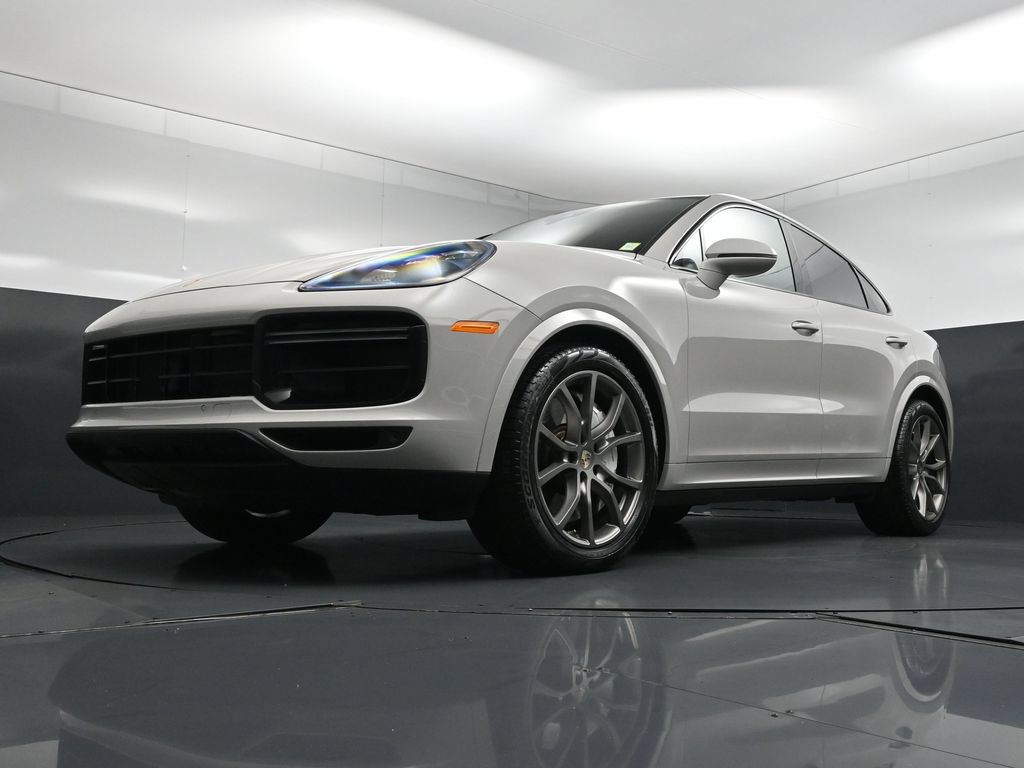 Used 2020 Porsche Cayenne Turbo AWD/4WD image 22