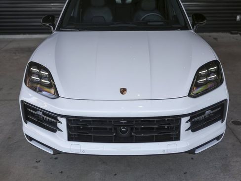 New 2025 Porsche Cayenne S image 11