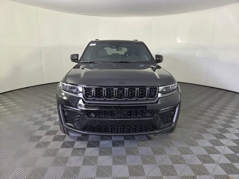 New 2026 Jeep Grand Cherokee Summit w/ Obsidian Package AWD/4WD image 3