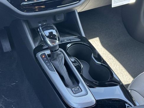 New 2026 Buick Envista Avenir FWD image 16