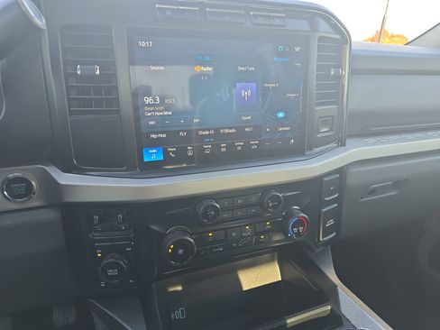 Used 2023 Ford F350 XLT w/ XLT Premium Package image 17