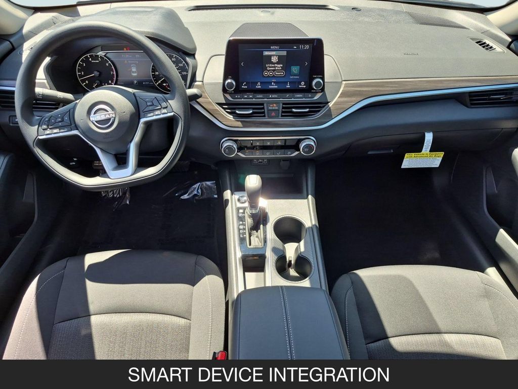 New 2026 Nissan Altima 2.5 SV FWD image 13