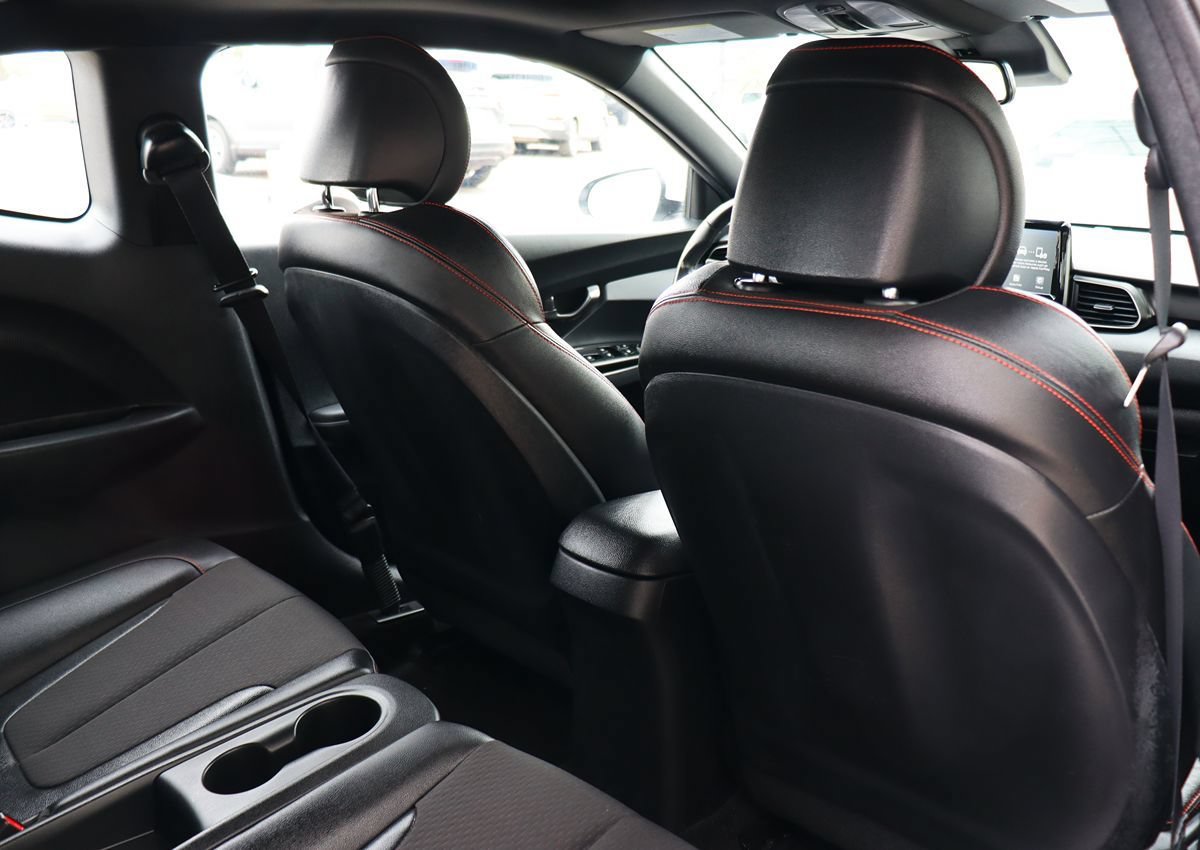 Used 2019 Hyundai Veloster Turbo FWD image 28