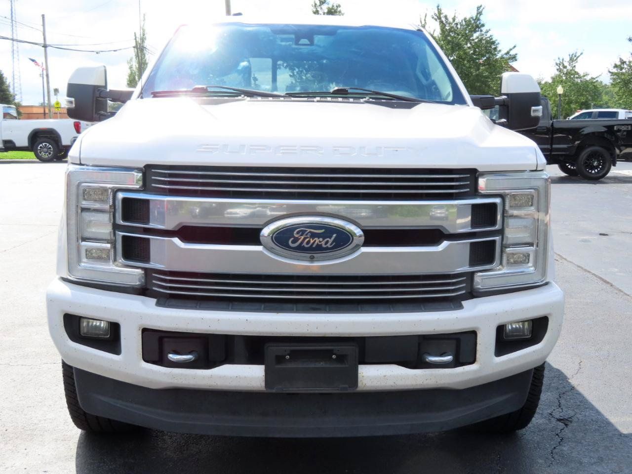 Used 2018 Ford F350 Limited AWD/4WD image 9