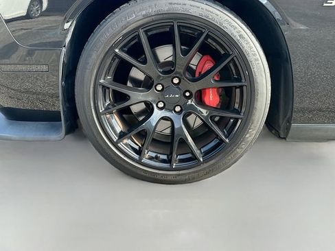 Used 2011 Dodge Challenger SRT8 image 32