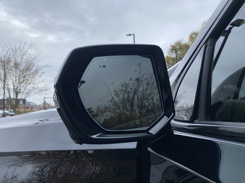 Used 2023 Cadillac Escalade Sport Platinum w/ LPO, ONYX Package image 43