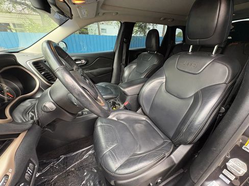 Used 2016 Jeep Cherokee Limited w/ Trailer Tow Group image 17