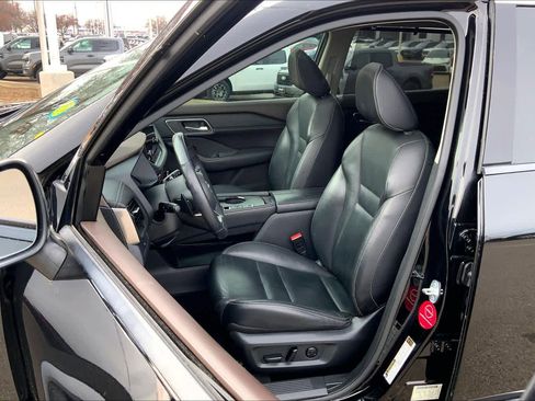 Used 2021 Nissan Rogue SL w/ Premium Package image 7