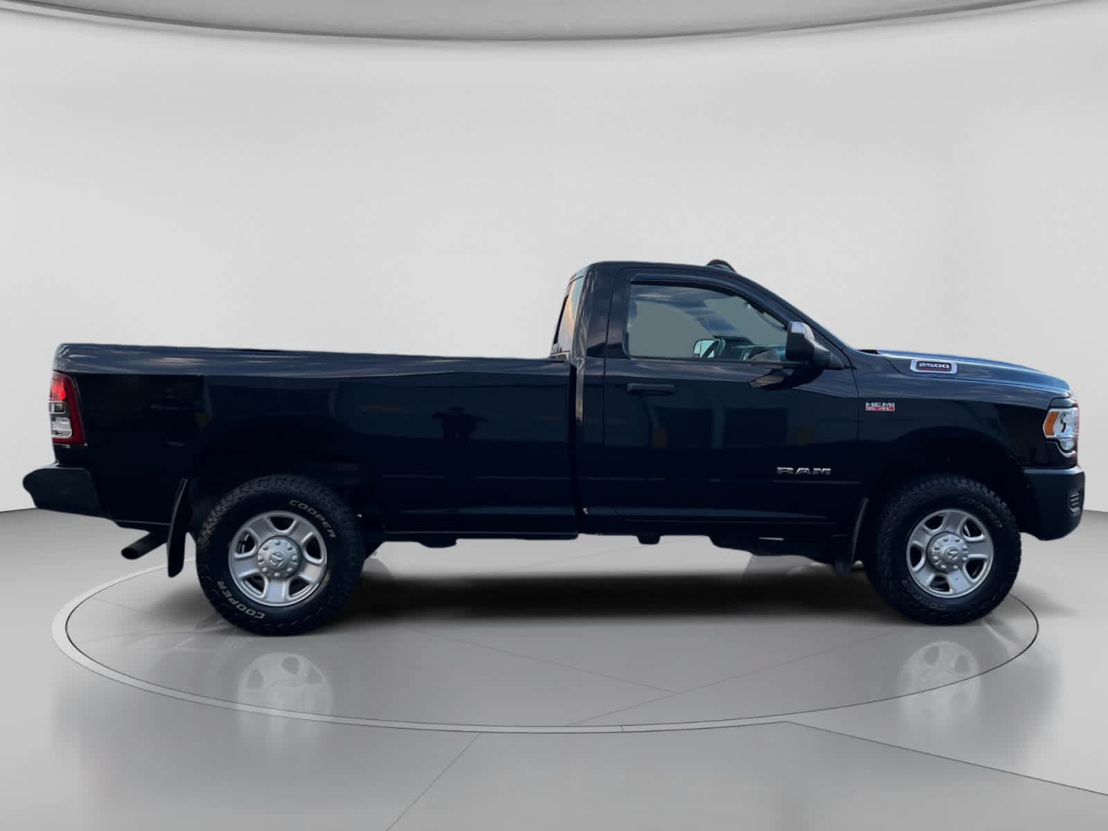 Used 2022 RAM 2500 Tradesman AWD/4WD image 4