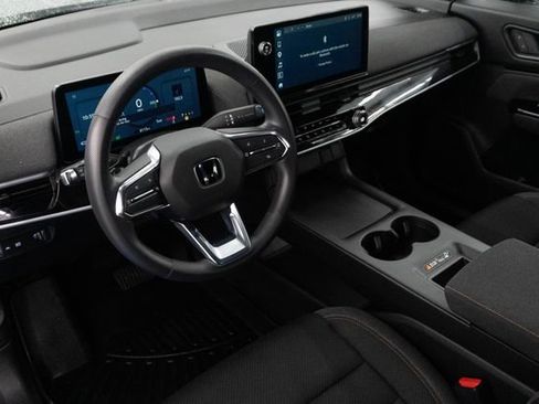 Certified 2024 Honda Prologue EX image 3