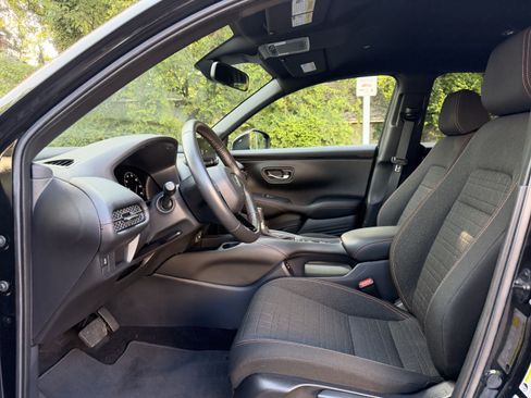 Used 2024 Honda HR-V Sport image 14