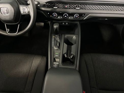 Used 2025 Honda Accord SE image 16