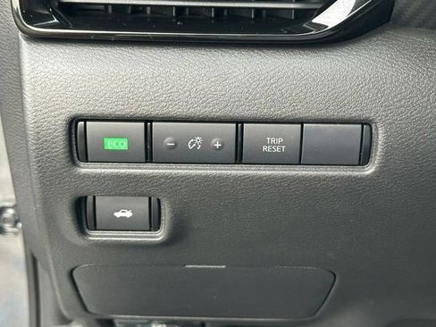 Used 2021 Nissan Sentra SV w/ Trunk Package FWD image 20