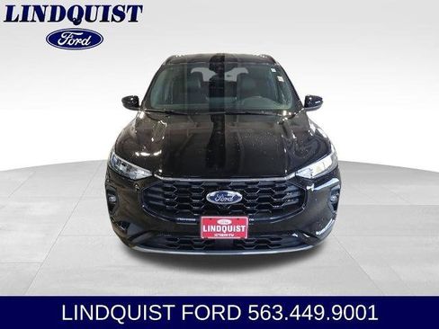 Certified 2023 Ford Escape ST-Line Select w/ Tech Pack #2 AWD/4WD image 4