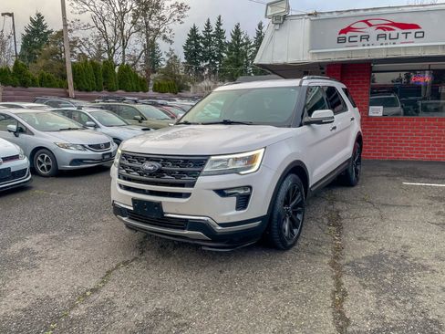 Used 2018 Ford Explorer Limited image 1