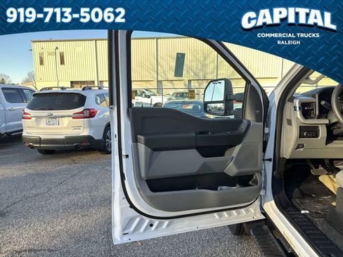 New 2026 Ford F550 4x4 Regular Cab Super Duty image 19