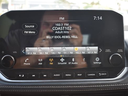 Used 2023 Nissan Rogue SL w/ SL Premium Package FWD image 38