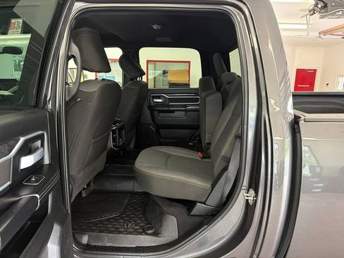Certified 2024 RAM 2500 Big Horn w/ Night Edition AWD/4WD image 20