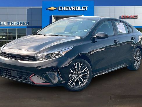 Used 2024 Kia Forte GT-Line w/ GT-Line Premium Package FWD image 3