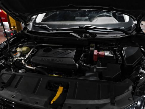 Used 2022 Nissan Rogue SV FWD image 44
