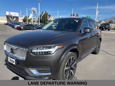 Used 2024 Volvo XC90 B5 Plus image 10