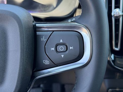 Certified 2023 Volvo C40 P8 Recharge Plus AWD/4WD image 28
