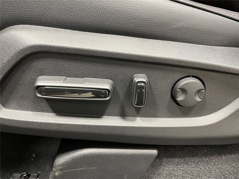 New 2025 Honda Pilot Black Edition image 10