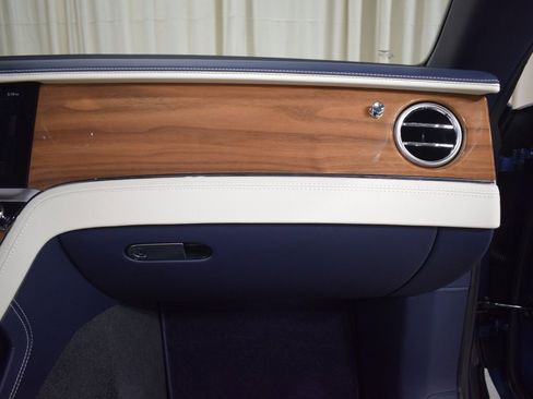 New 2026 Bentley Continental GTC AWD/4WD image 24