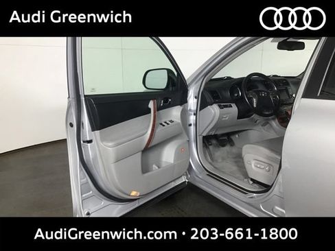 Used 2008 Toyota Highlander Limited AWD/4WD image 10