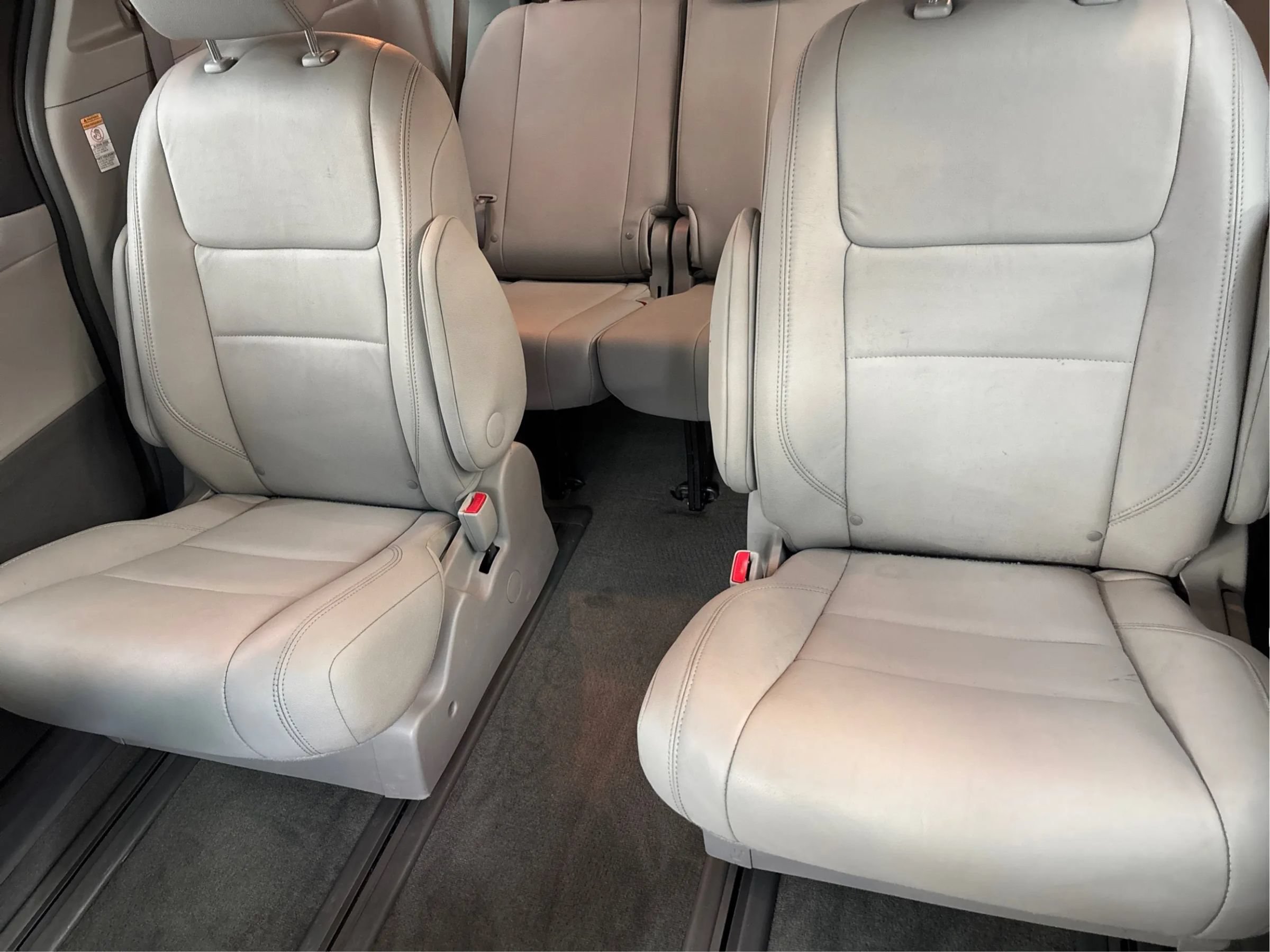 Used 2015 Toyota Sienna XLE w/ XLE Navigation Package AWD/4WD image 20