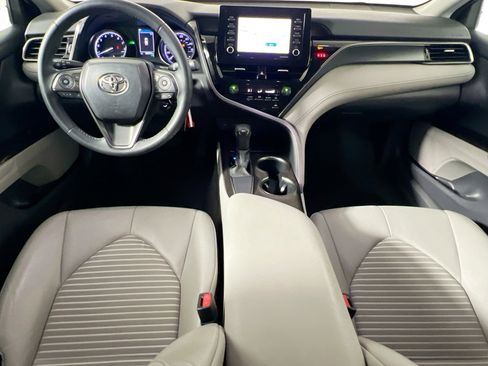 Used 2021 Toyota Camry SE image 29