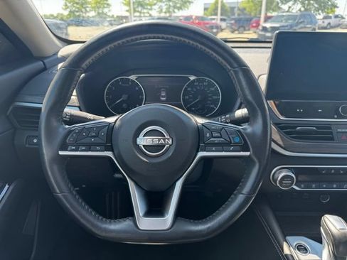 Used 2023 Nissan Altima 2.5 SL FWD image 13