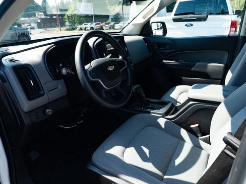 Used 2019 Chevrolet Colorado W/T w/ WT Convenience Package RWD image 18