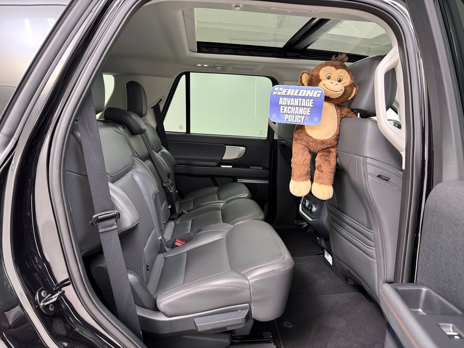 Used 2025 Ford Expedition Active AWD/4WD image 29