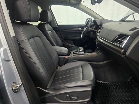 Used 2023 Audi Q5 2.0T Premium w/ Convenience Package image 28