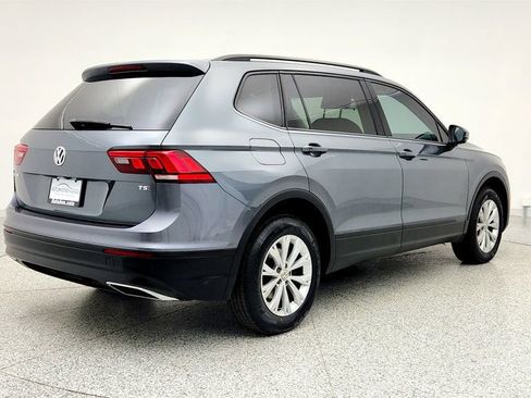 Used 2018 Volkswagen Tiguan S image 5