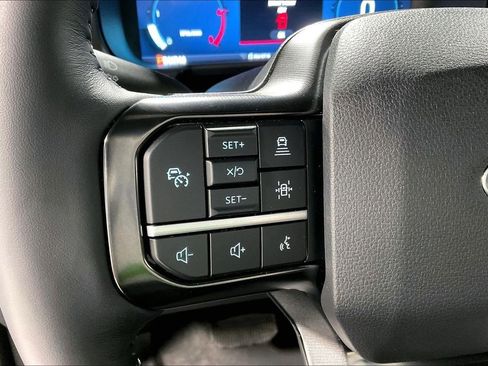 Used 2026 Ford F450 Platinum w/ FX4 Off-Road Package image 24