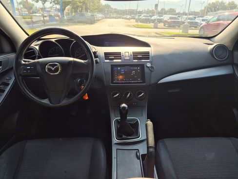 Used 2013 MAZDA MAZDA3 i SV FWD image 25