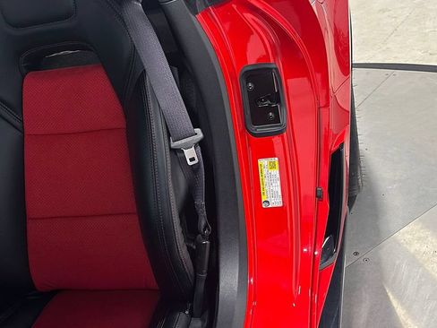 Used 2016 Chevrolet Corvette Z06 w/ Z07 Performance Package RWD image 48