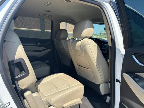Used 2018 Buick Enclave Premium FWD image 23