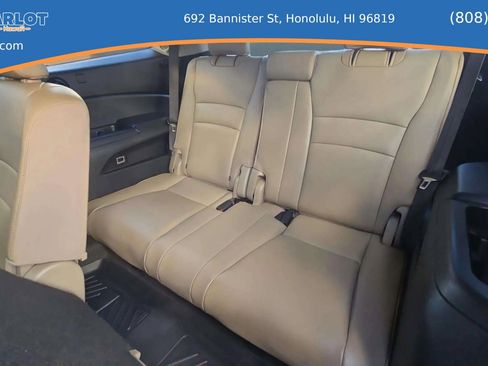 Used 2016 Honda Pilot Touring image 15