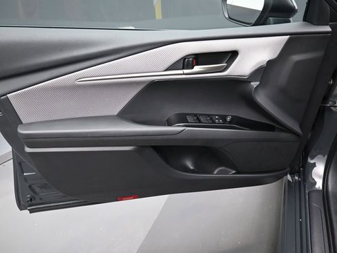 Certified 2025 Toyota Camry SE image 11