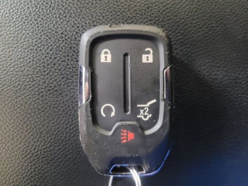 Used 2019 GMC Acadia SLT w/ Black Edition FWD image 32